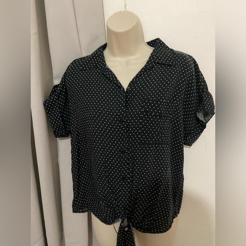 Small Black polkadot button down blouse.